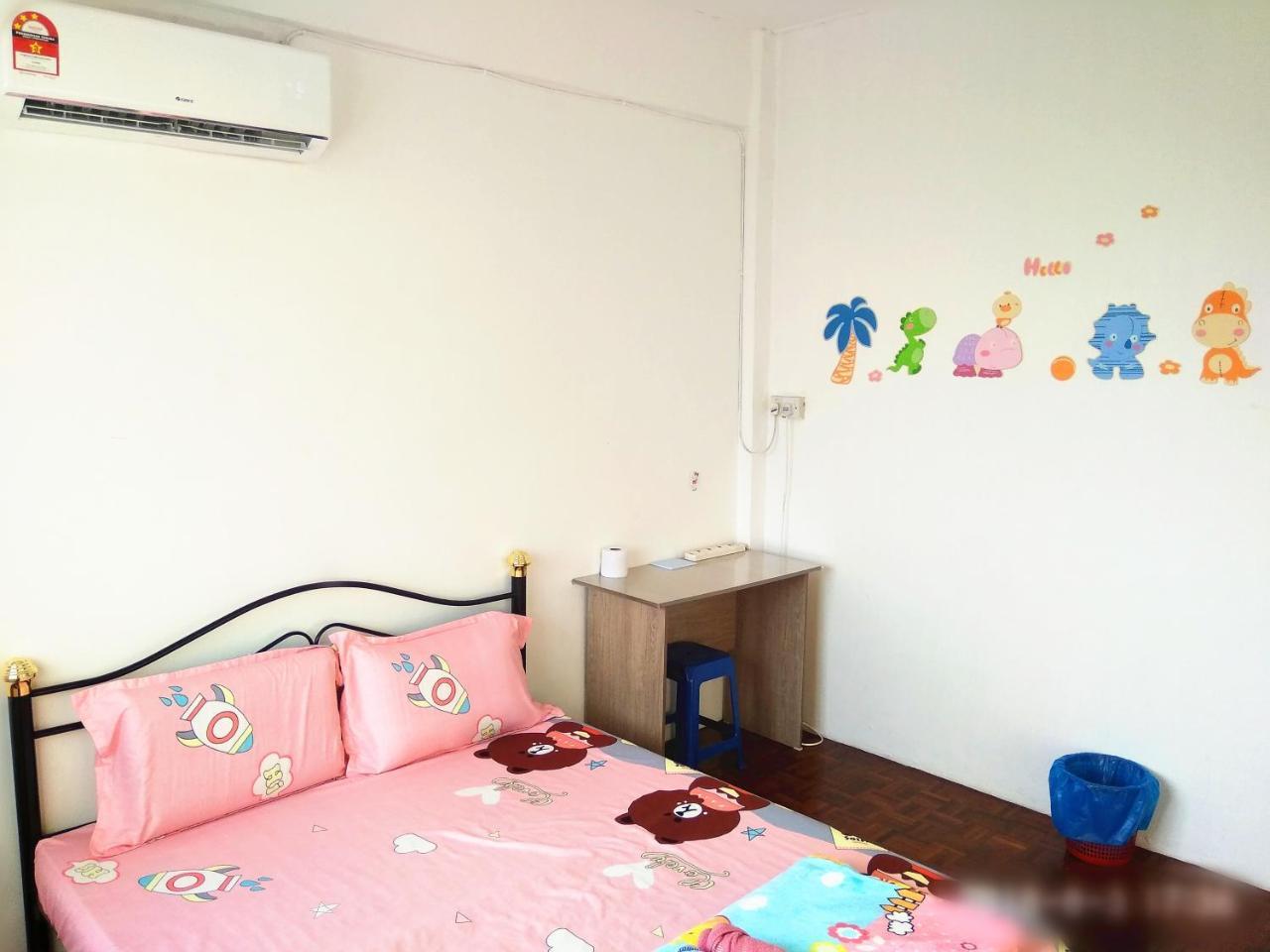 H Homestay Sibu - 1000Mbps 1Gbps Wifi, Astro & Auto Gate Parking Semi Detached House! Extérieur photo